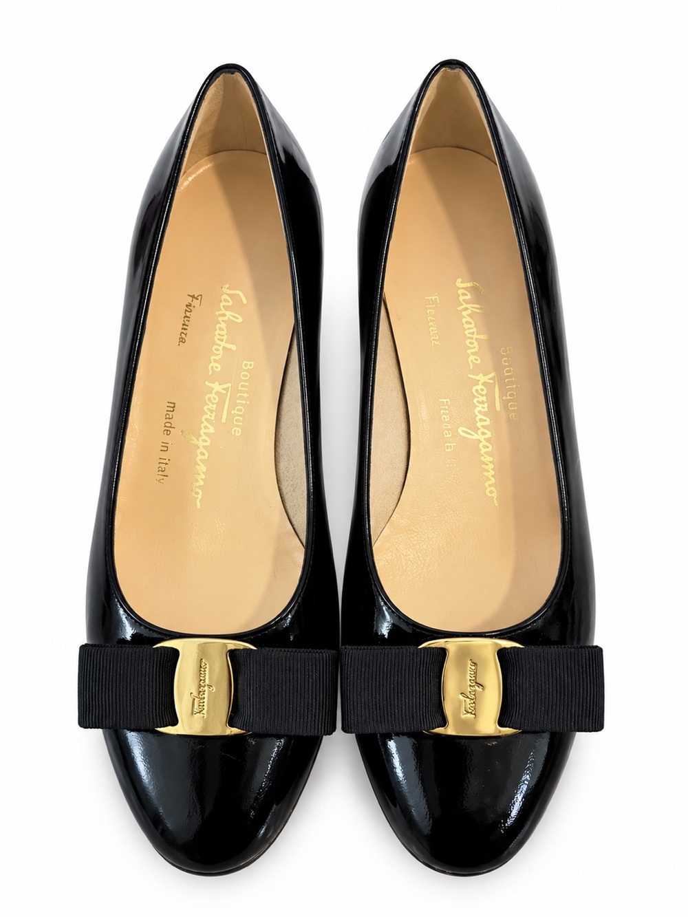 Salvatore Ferragamo Black Patent Leather Vara Bow Pumps Shoes 8.5 AA